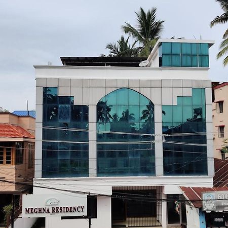 Meghna Residency Hotel Thiruvananthapuram Екстериор снимка