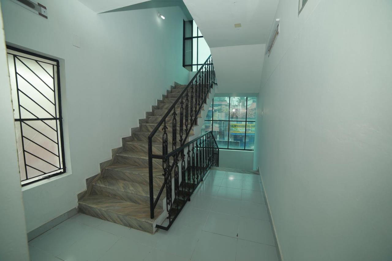 Meghna Residency Hotel Thiruvananthapuram Екстериор снимка